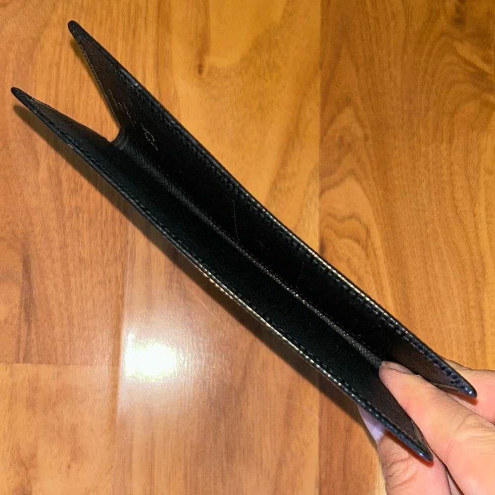 Authentic Louis Vuitton Epi Leather Notebook Cover m